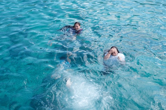 Cook Islands, 2019 | UT-on-the-shore-cook-islands-2019-X-12040